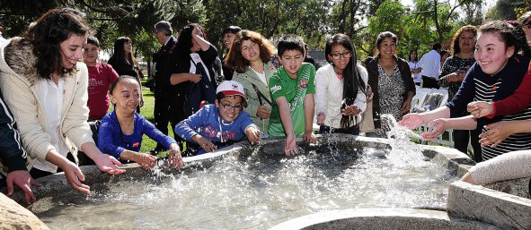 pileta inclusiva adentro