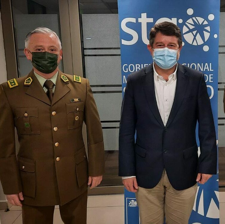 Gobernador se reúne con Carabineros y PDI para abordar temas de seguridad en comunas de la región