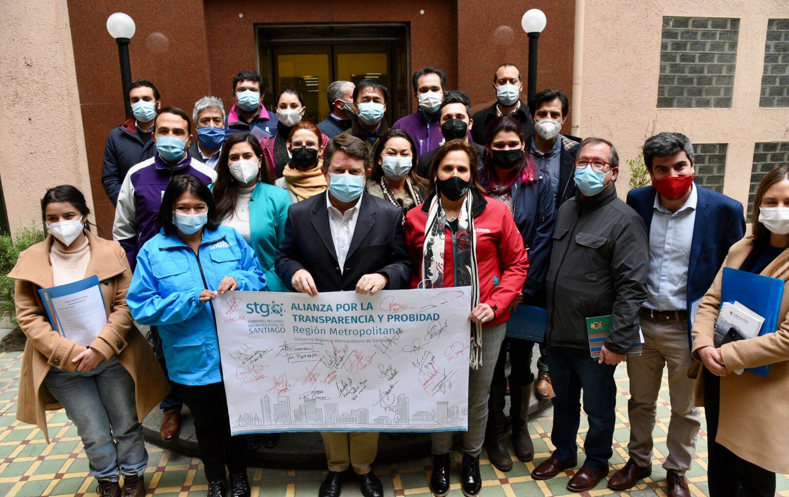 Vitacura, Lo Barnechea y Maipú, junto a otros 32 municipios, firman alianza GORE por la Transparencia y la Probidad
