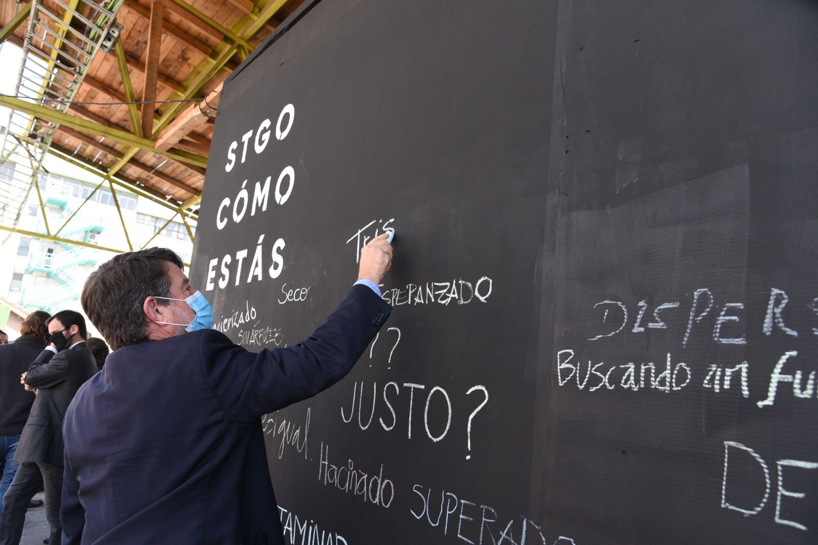 3,4 millones de santiaguinos viven en zonas prioritarias de inversión para disminuir la desigualdad urbana