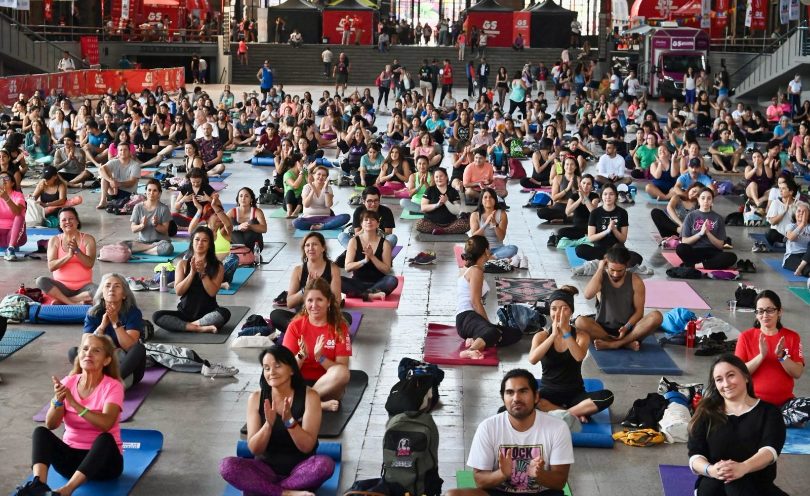 Junto a más de 700 personas Gobernador Orrego dio el vamos a primer Festival de Yoga 2024